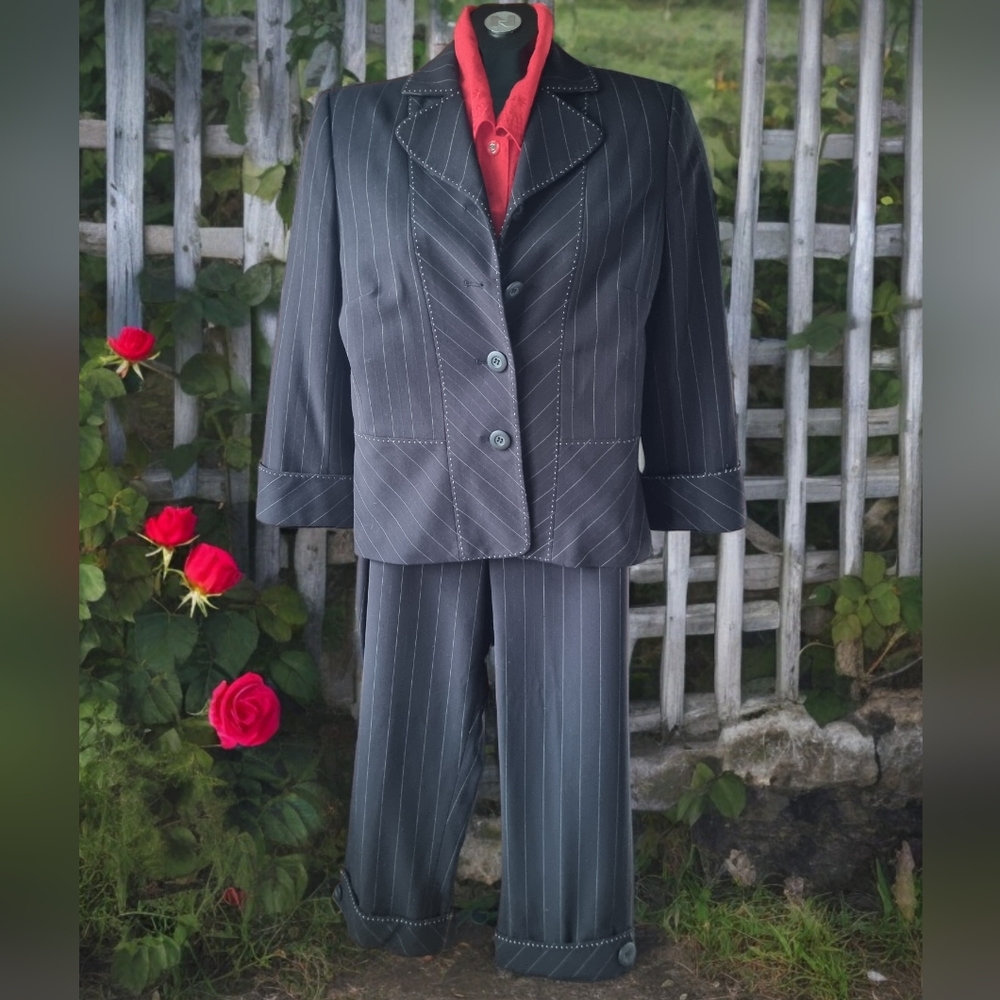 Dalia 2 Piece Vintage Ladies Pinstripe Suit